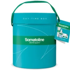 Somatoline SkinExpert Cofanetto Viso Giorno Antietà - Crema esfoliante dermolevigante 10 ml + Booster antirughe 30 ml + Crema giorno levigante 15 ml